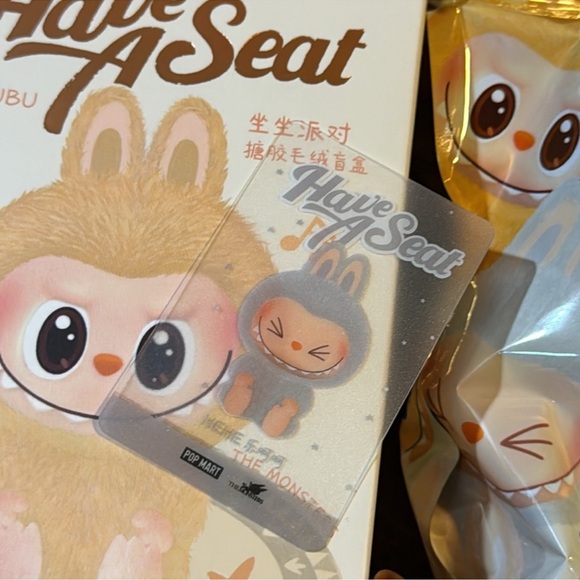 POP MART LABUBU HAVE A SEAT ‘HEHE’ - Picture 2 of 6